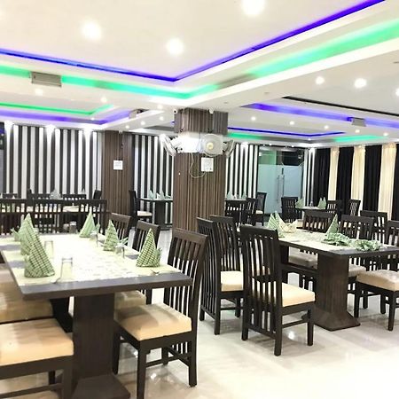 Hotel Sarweshwary Varanasi Luaran gambar