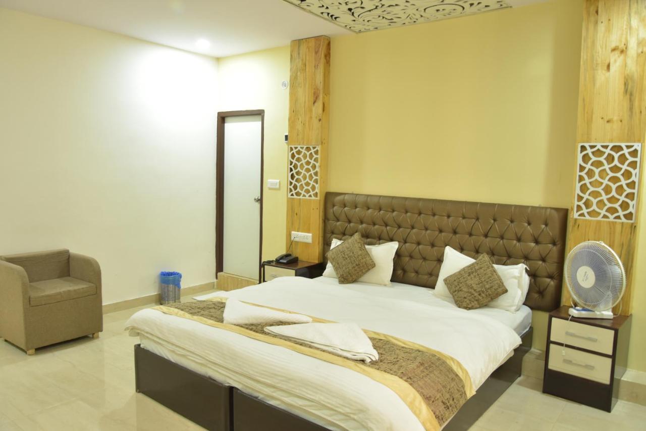 Hotel Sarweshwary Varanasi Luaran gambar