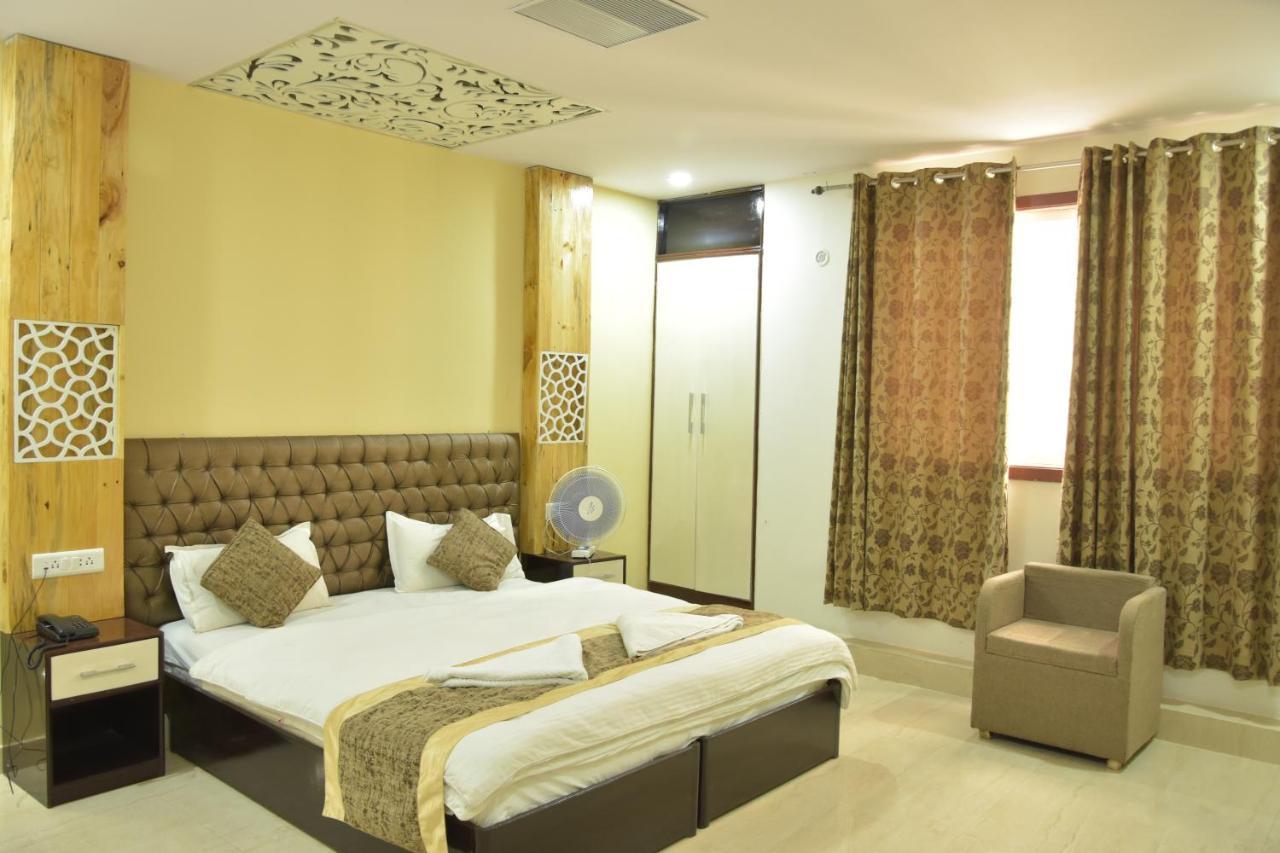 Hotel Sarweshwary Varanasi Luaran gambar