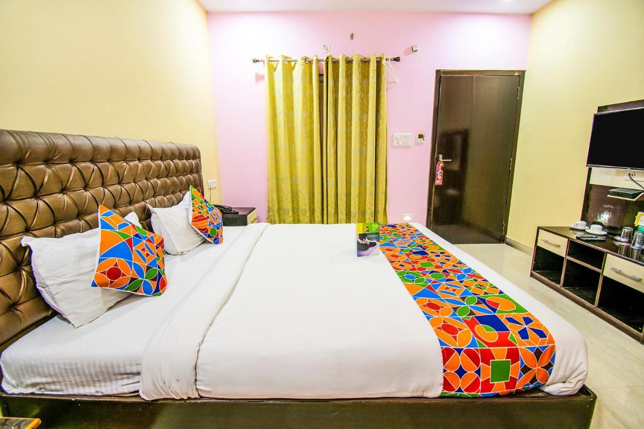 Hotel Sarweshwary Varanasi Luaran gambar