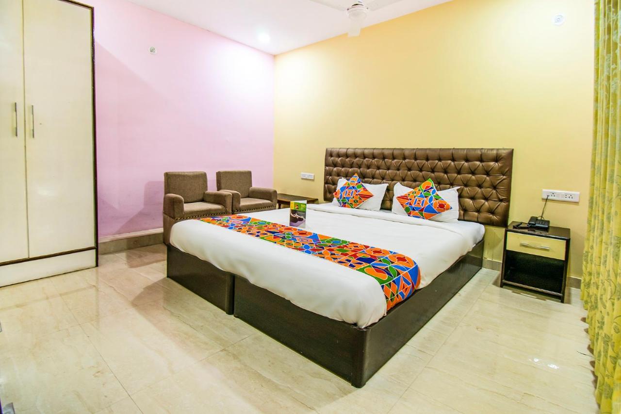 Hotel Sarweshwary Varanasi Luaran gambar