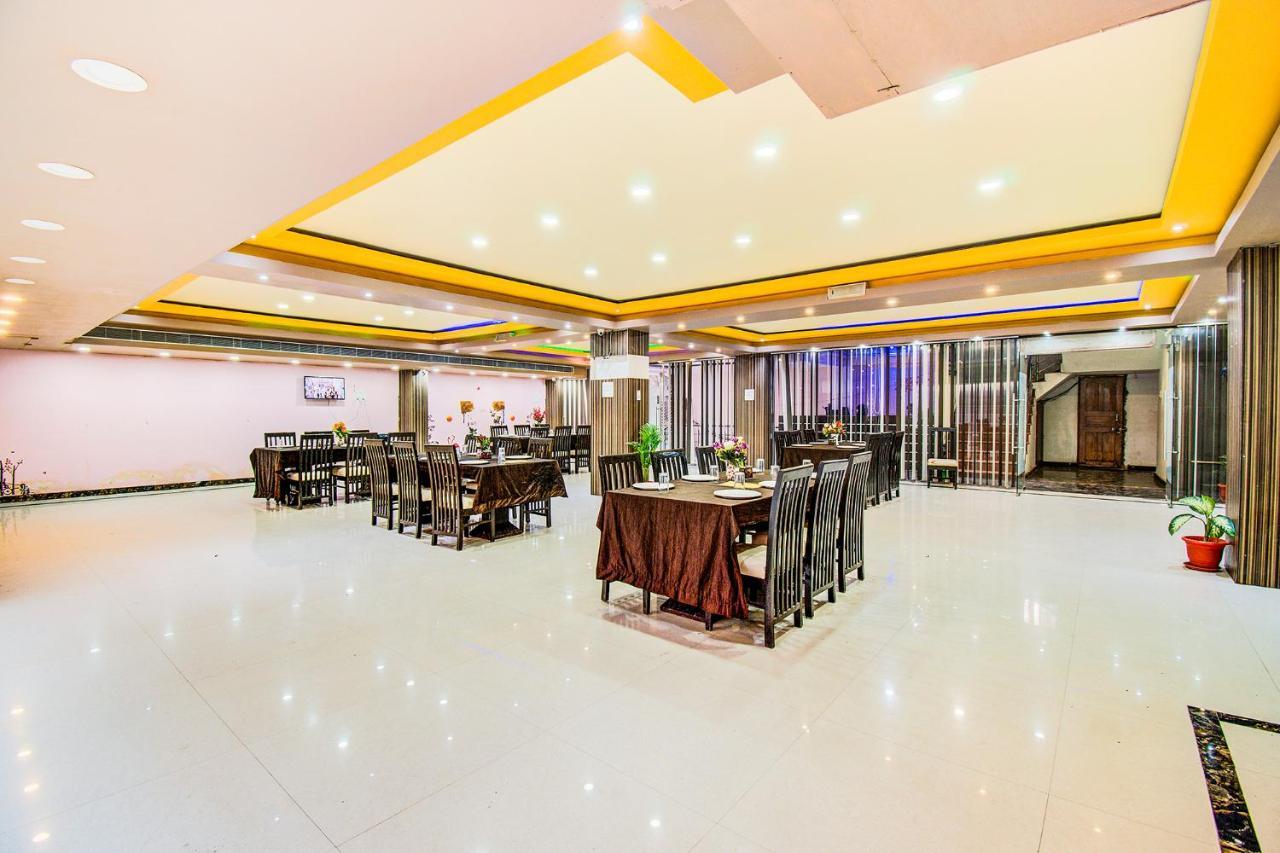 Hotel Sarweshwary Varanasi Luaran gambar